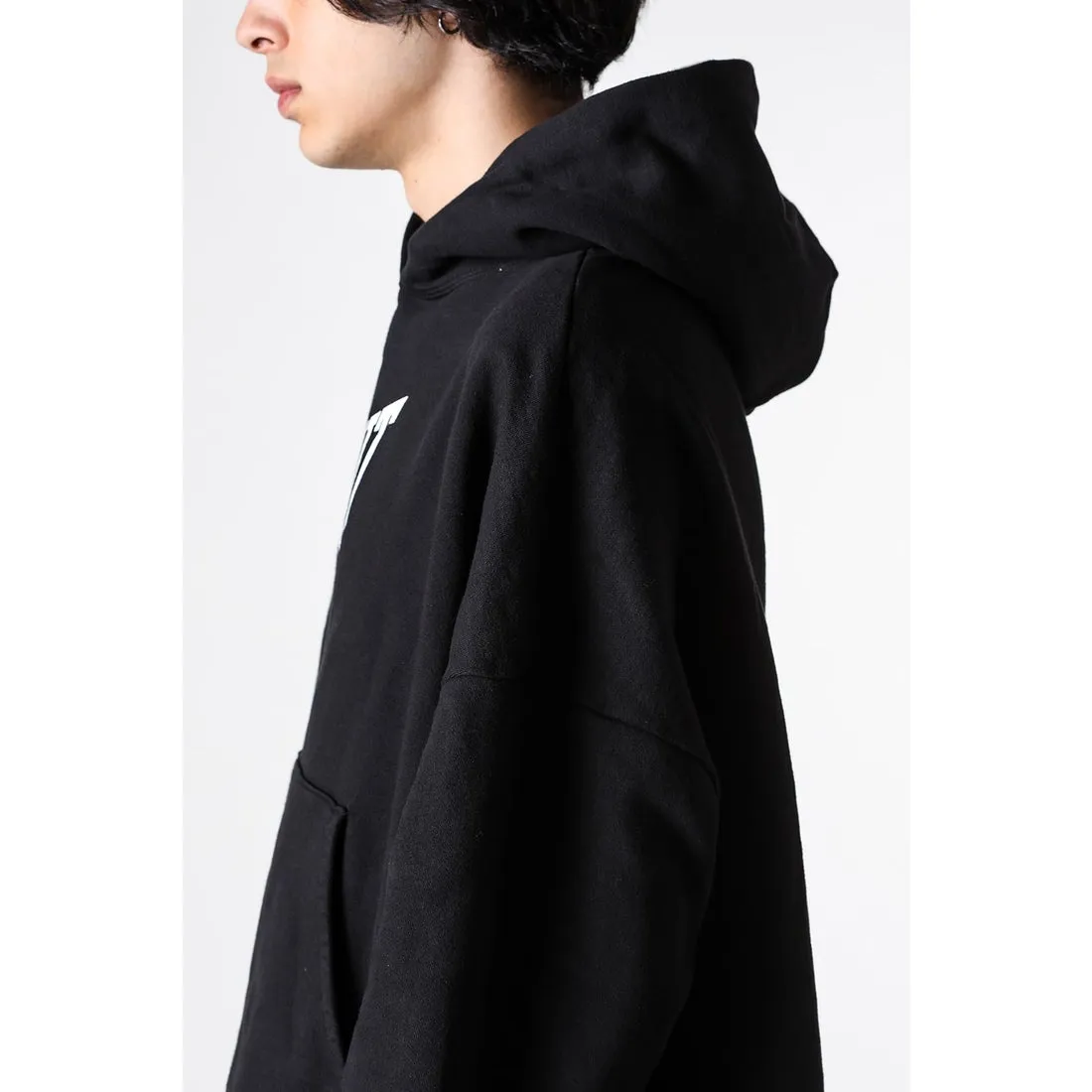 SAINT Mxxxxxx RIBON SAINT HOODIE/BLK The latest SAINT basic loose hoodie, black S-XL, original uniform high weight and light fleece sweatshirt fabric, custom woven and dyed, original loose short fat version, unchanged from the knife, original flavor, original accessories, fruit main mark/wash mark/cherub mark complete, ready-to-wear pre-shrunk without deformation after washing